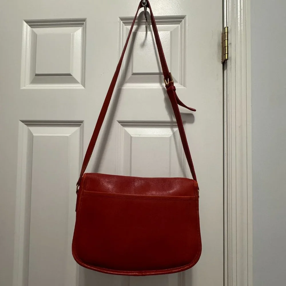 Coach vintage red crossbody bag 3846